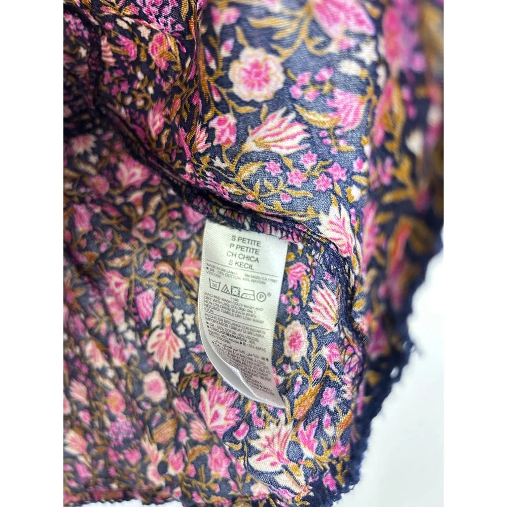 Old Navy Smocked‎ Puff Sleeve Top Womens S Petite Navy Pink Floral Ruffle Blouse